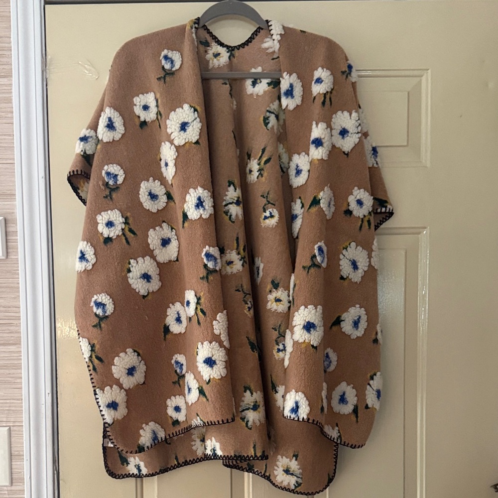 Gorgeous Floral Tan Poncho